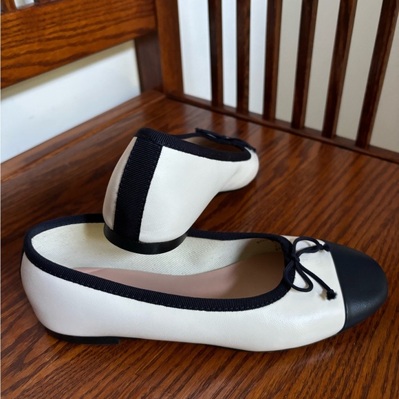 NEW J. Crew Cap Toe Zoe Ballet Flats, Size 5 - Picture 2 of 4